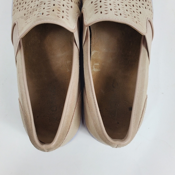 Vionic Kani Slip On Shoe Womens Size 9.5 Lazer Cut Eyelets Comfort Neutral - Picture 5 of 7